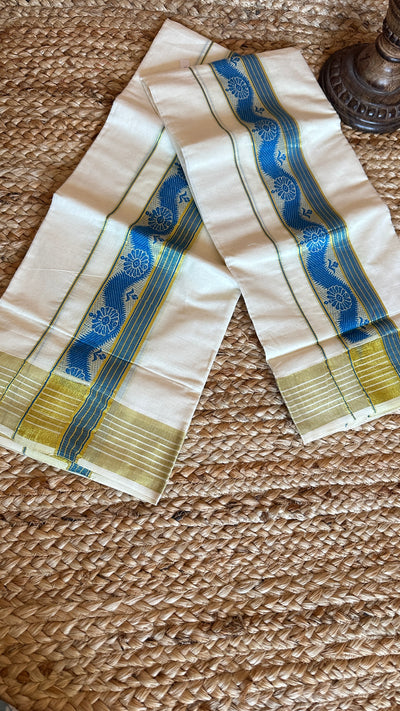 Set mundu with light blue waeved pallu border