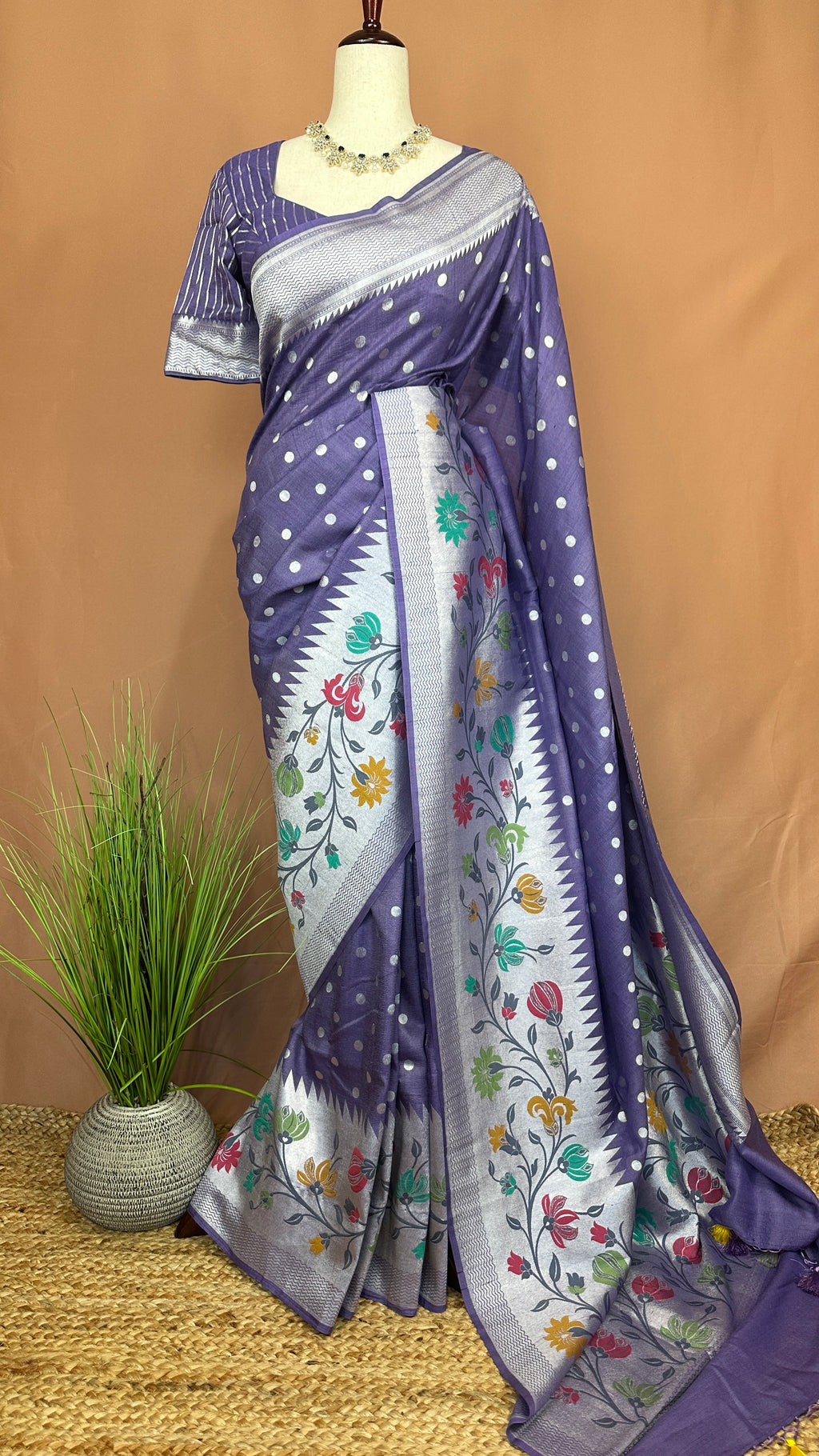 Pure Tussar Georgette Hand Loom Banarsi Saree With Paithani Border and Stitched Blouse