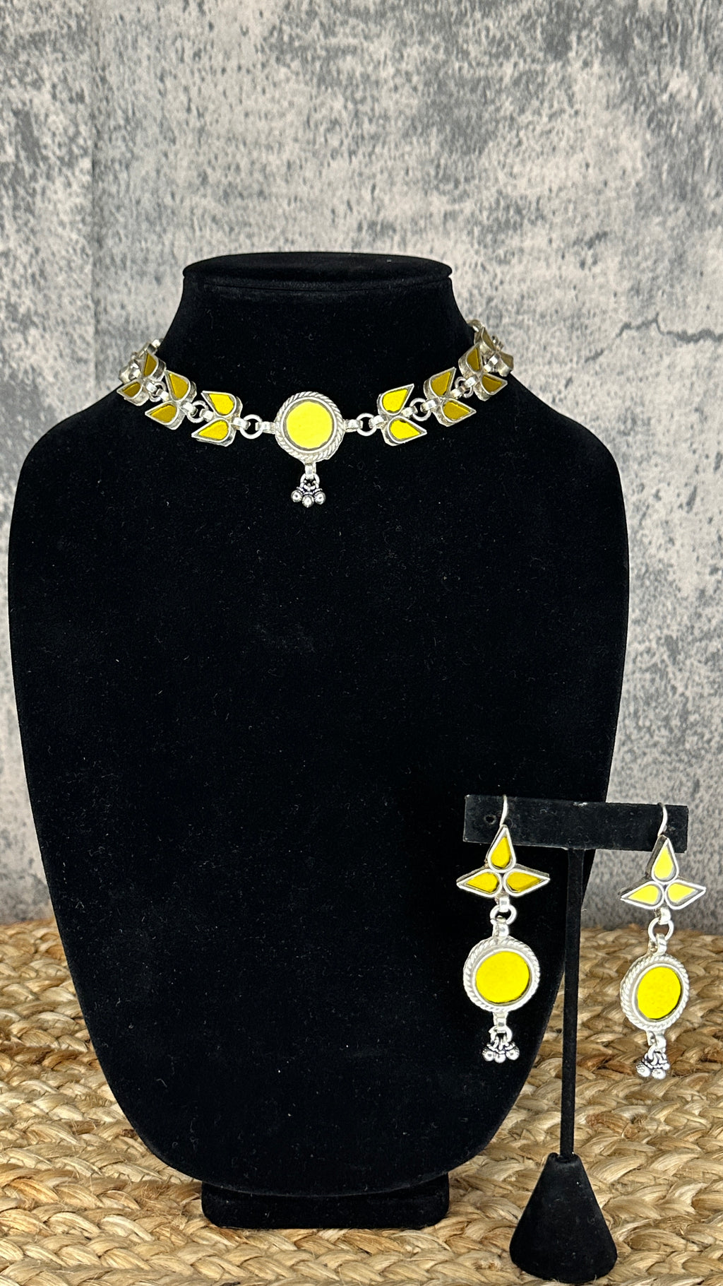 Indian glass choker with earring