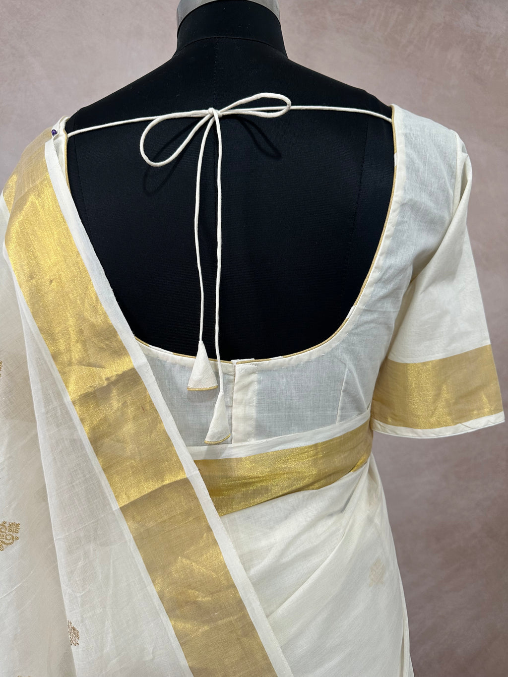 Handloom kerala kasavu saree with stitched blouse