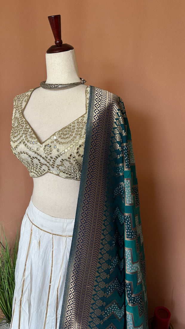 Off white 10 m flare skirt for garba with Dupatta