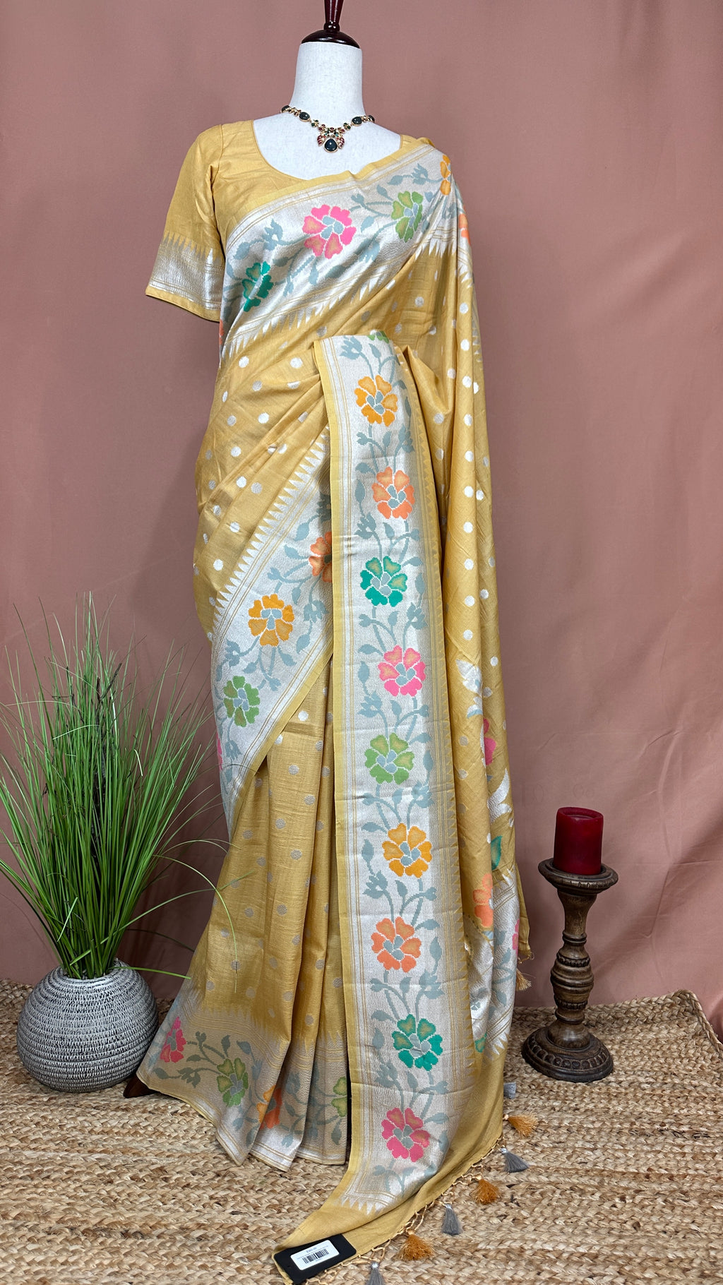 Pure Tussar Georgette Hand Loom Banarsi Saree With Paithani Border and Stitched Blouse