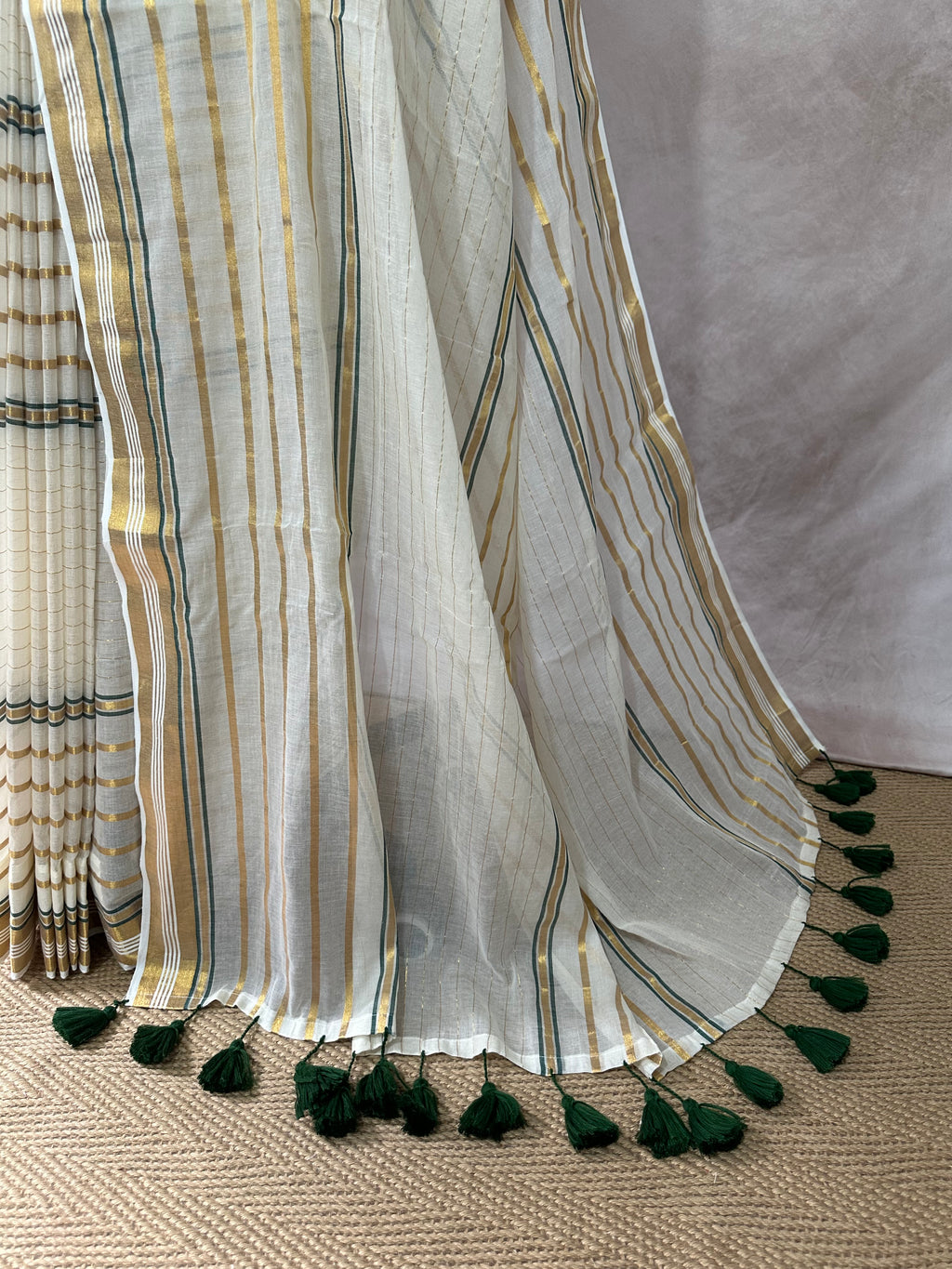 Green and gold line 120 mulcotton saree