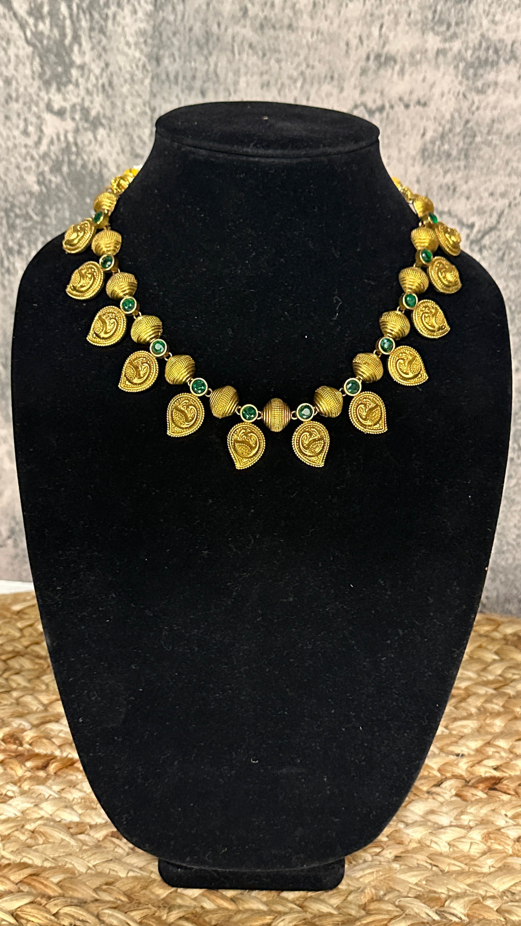 Brass mango necklace with green stone and stud