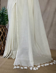 Mulcotton saree with gold stripes
