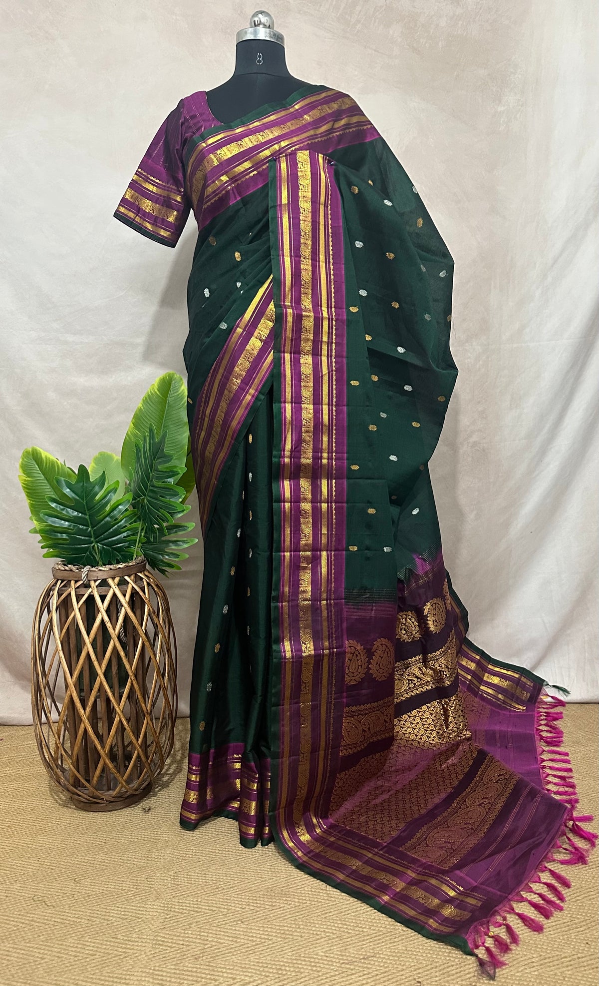 Handloom pure silk cotton green gadwal silk saree with stitched blouse