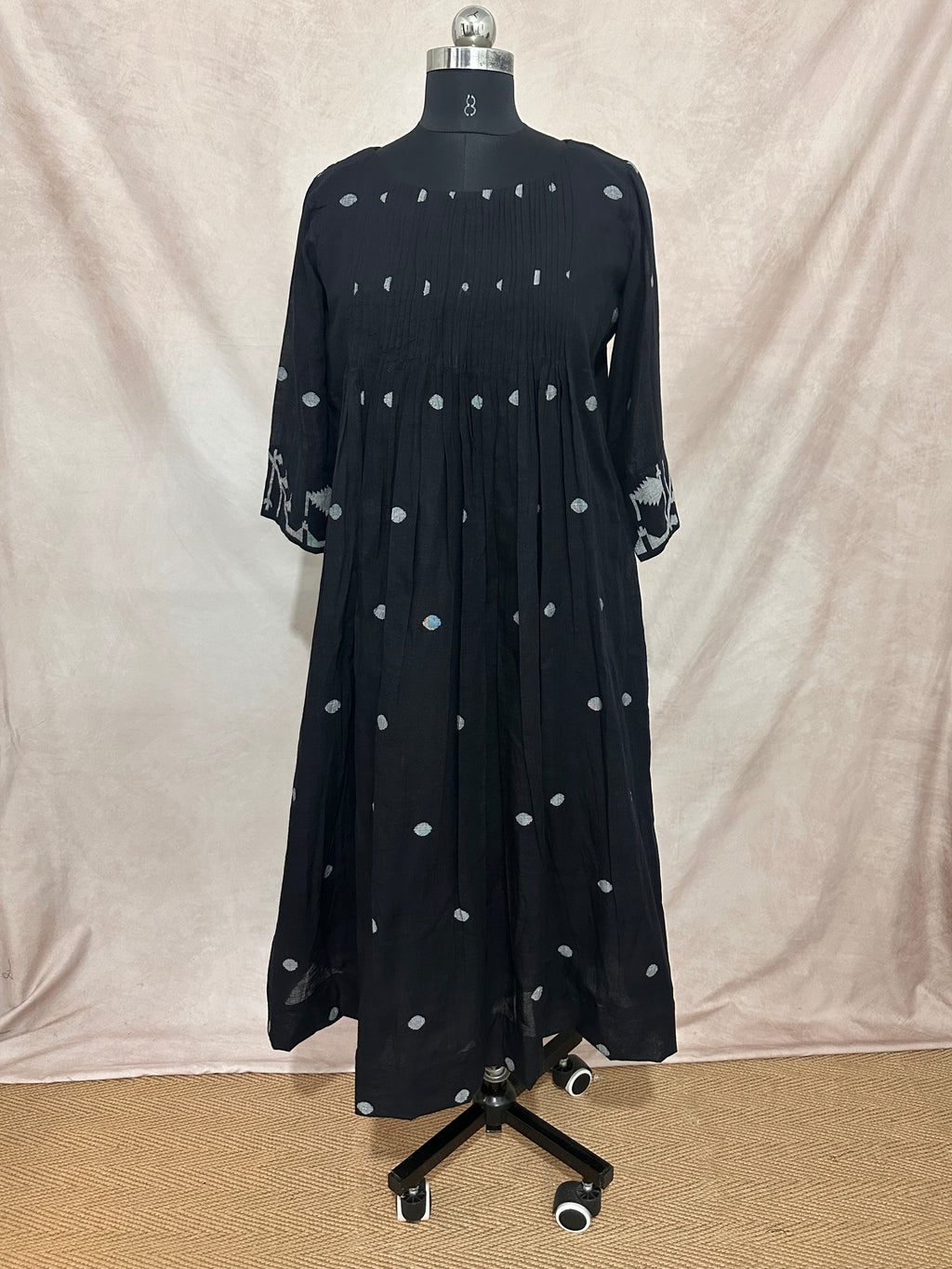 Handloom jamdani cotton dress