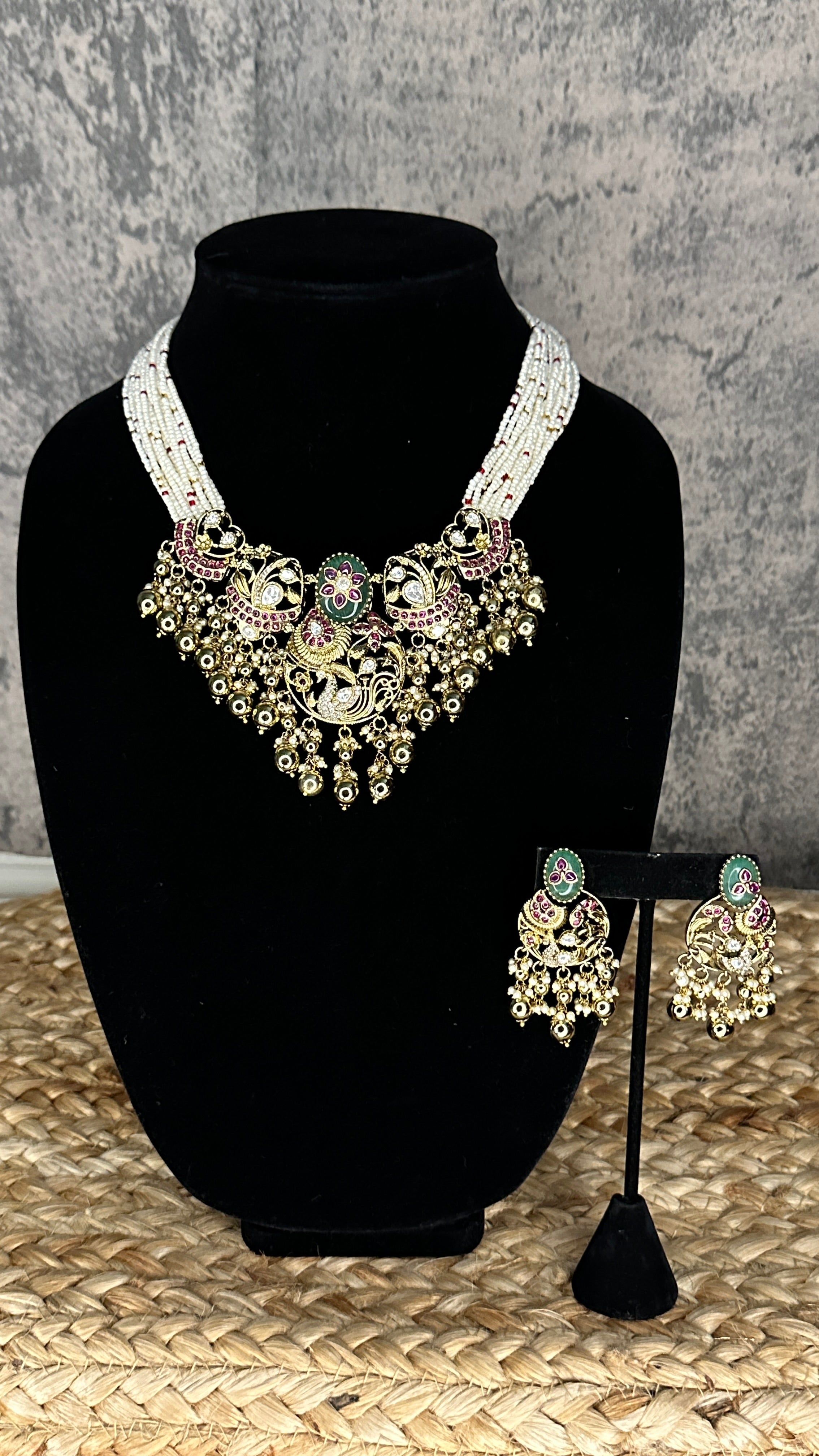 Designer replica Necklace with mint green stone and earring