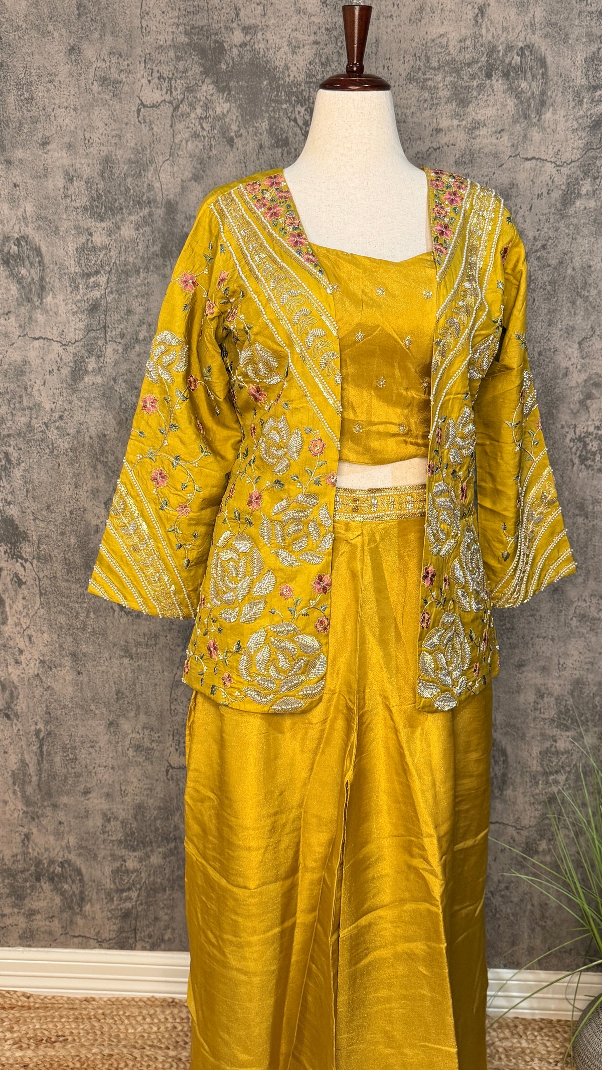 Crop top designer jacket and palazzo