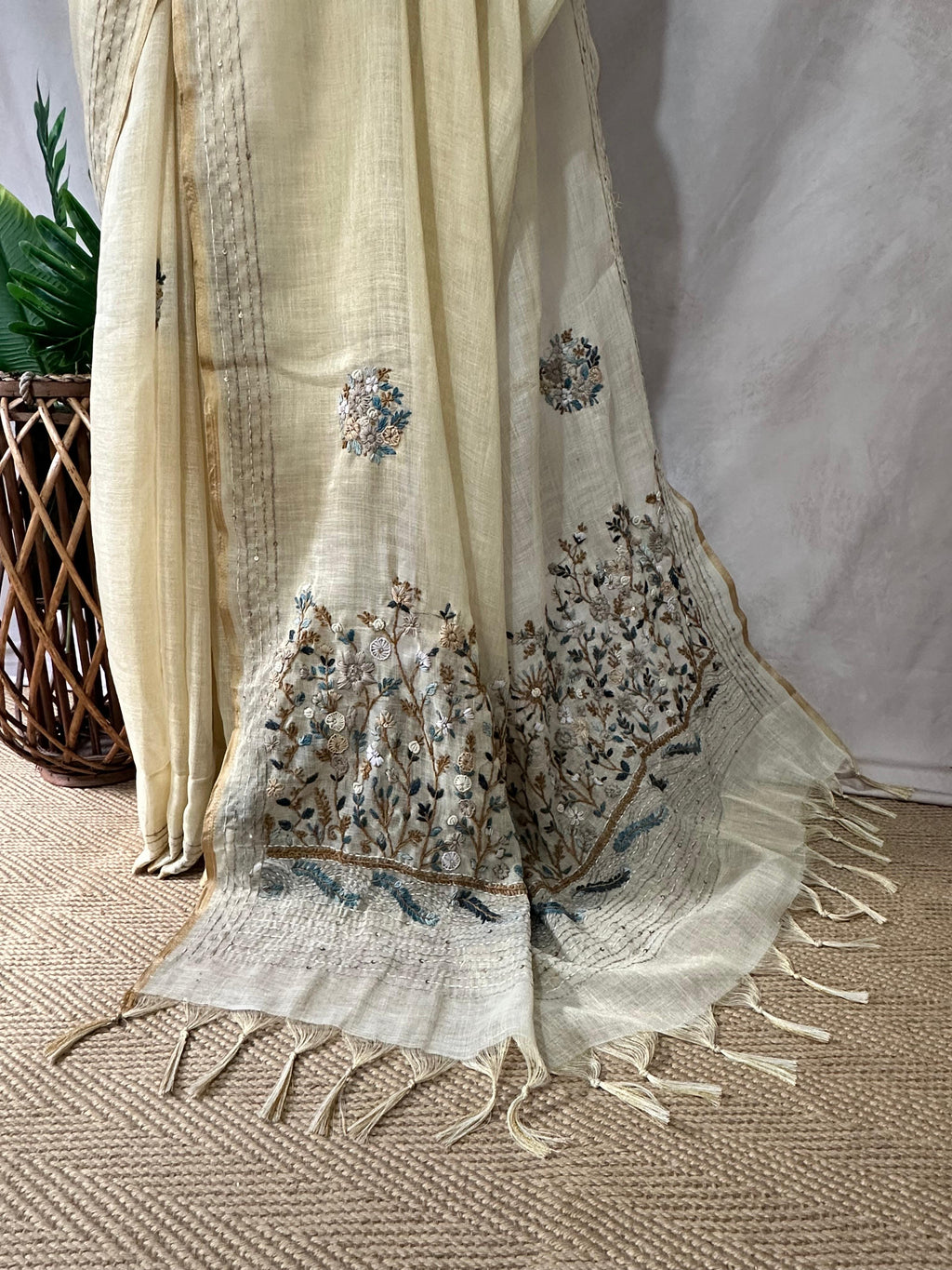 Soft linen tissue saree with handwork, with BP