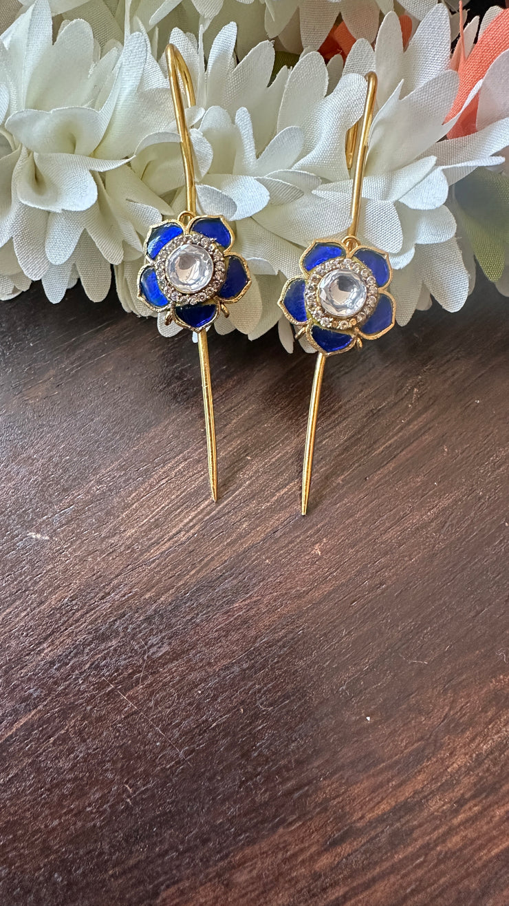 Blue color kundan stone ear pin/cuff