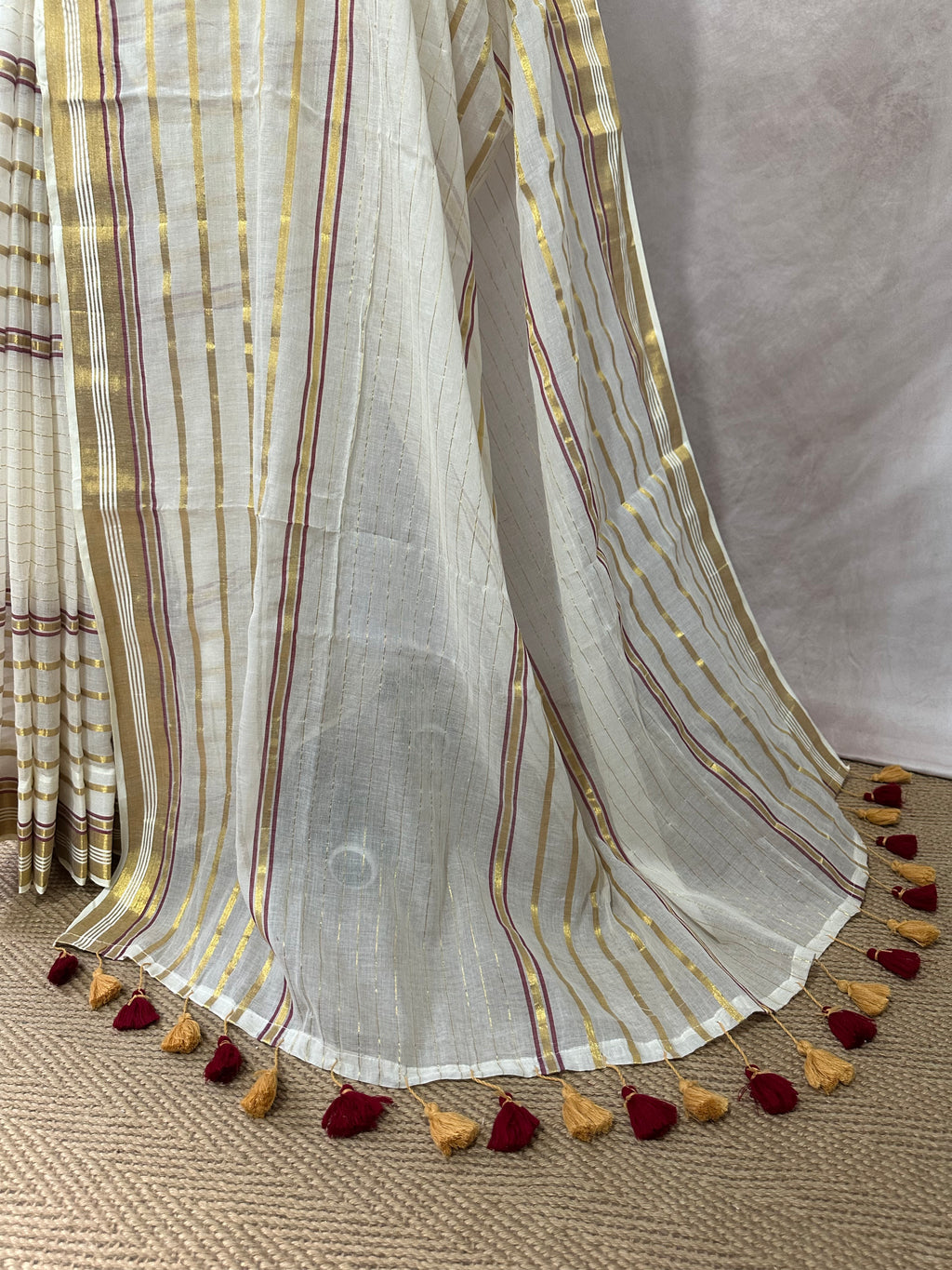 Maroon and gold line 120 mulcotton saree