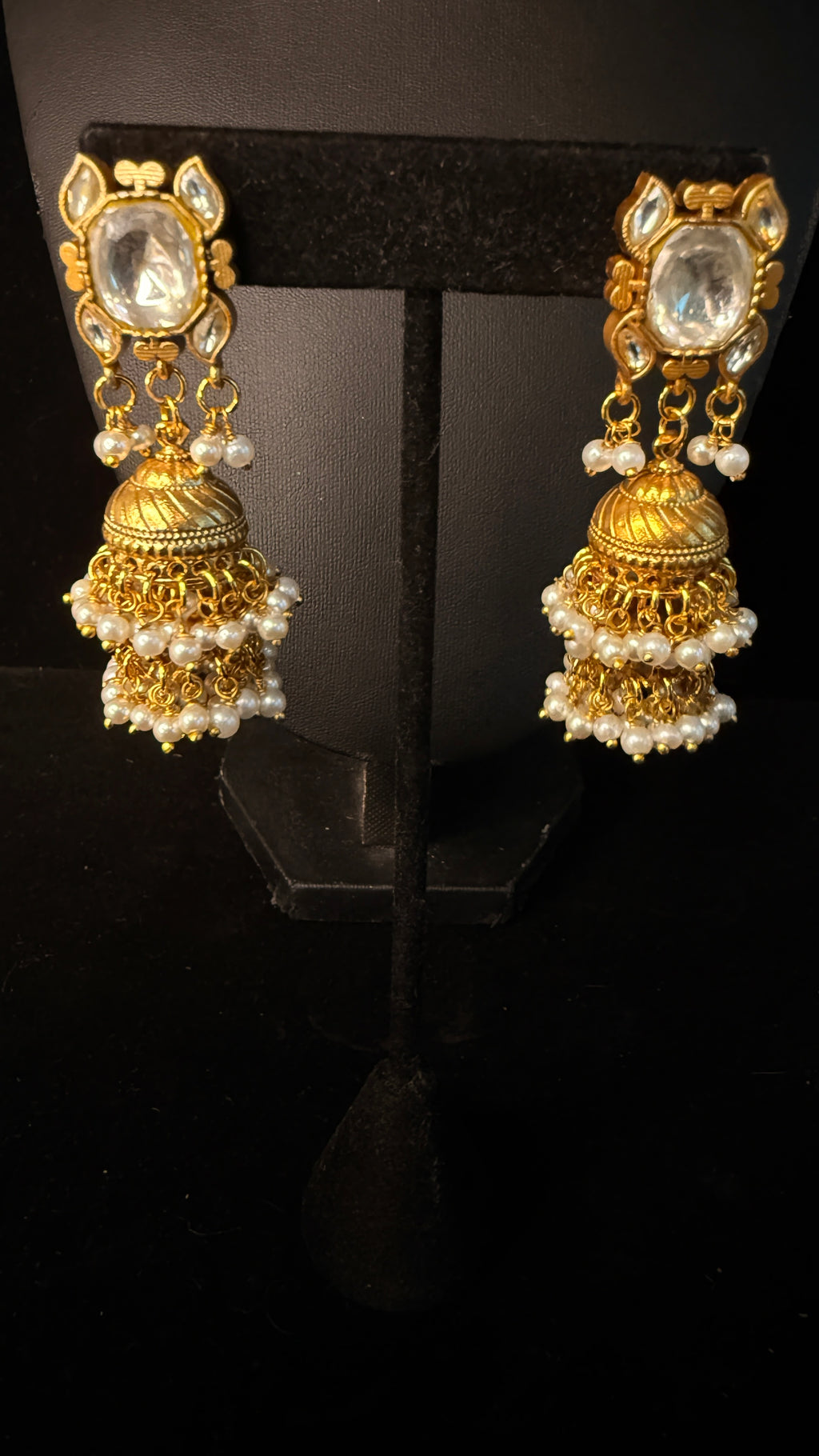 Chokker with jadau kundan and jhumka