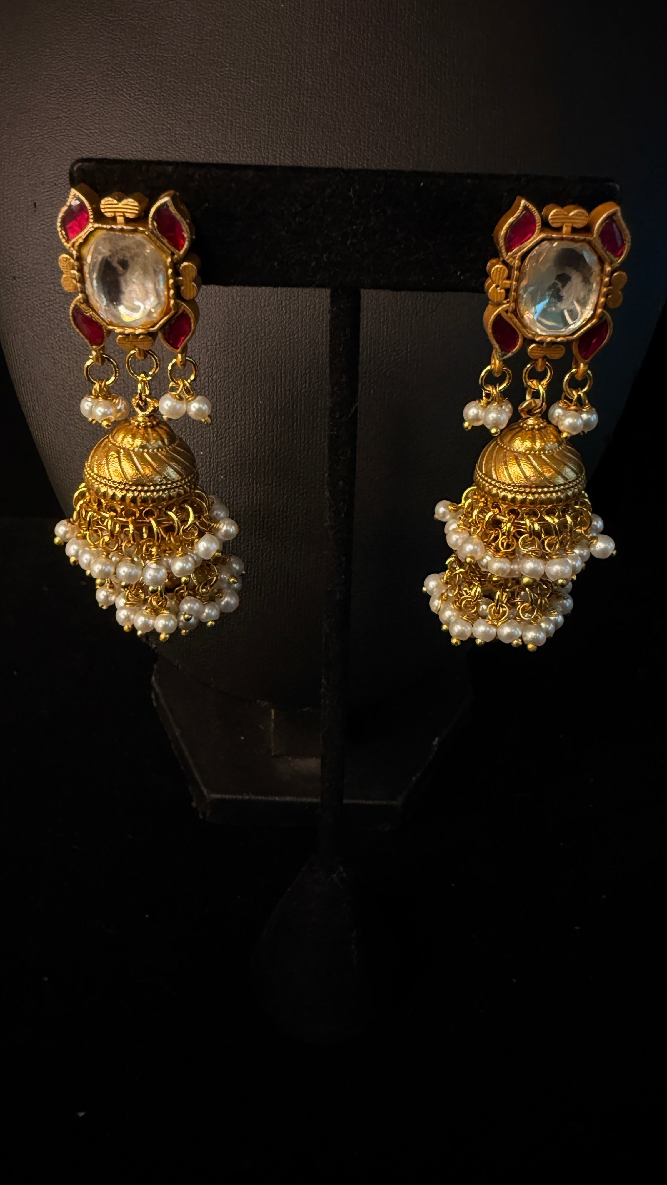 Chokker with jadau kundan and jhumka