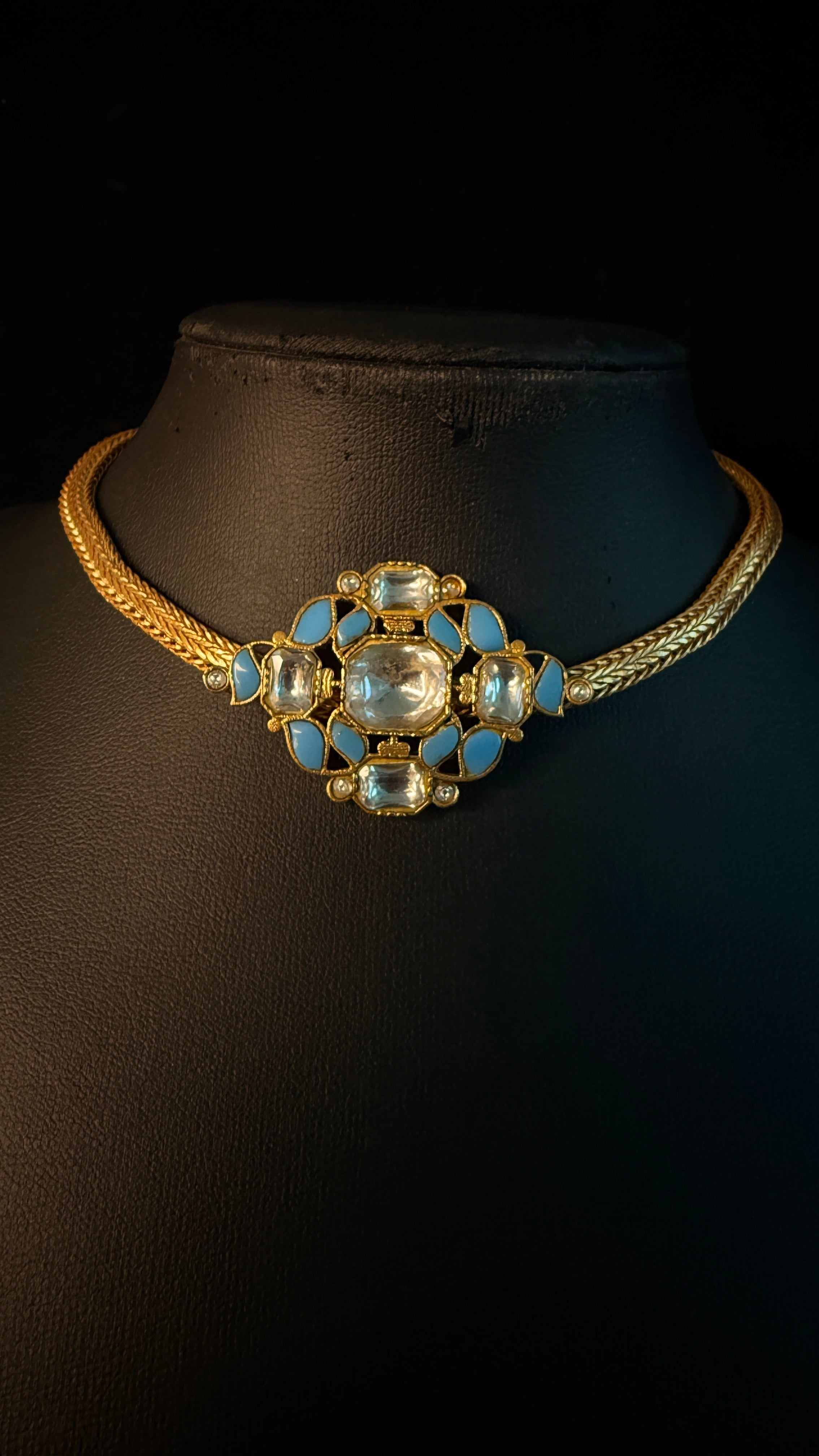 Chokker with jadau kundan and jhumka