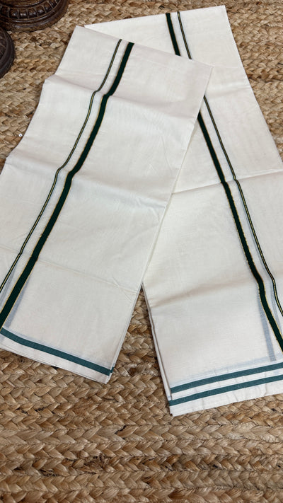 Puliyilakkara set mundu with bottle green and gold border