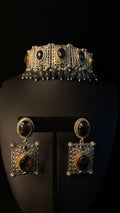 Dual tone choker with Black stone