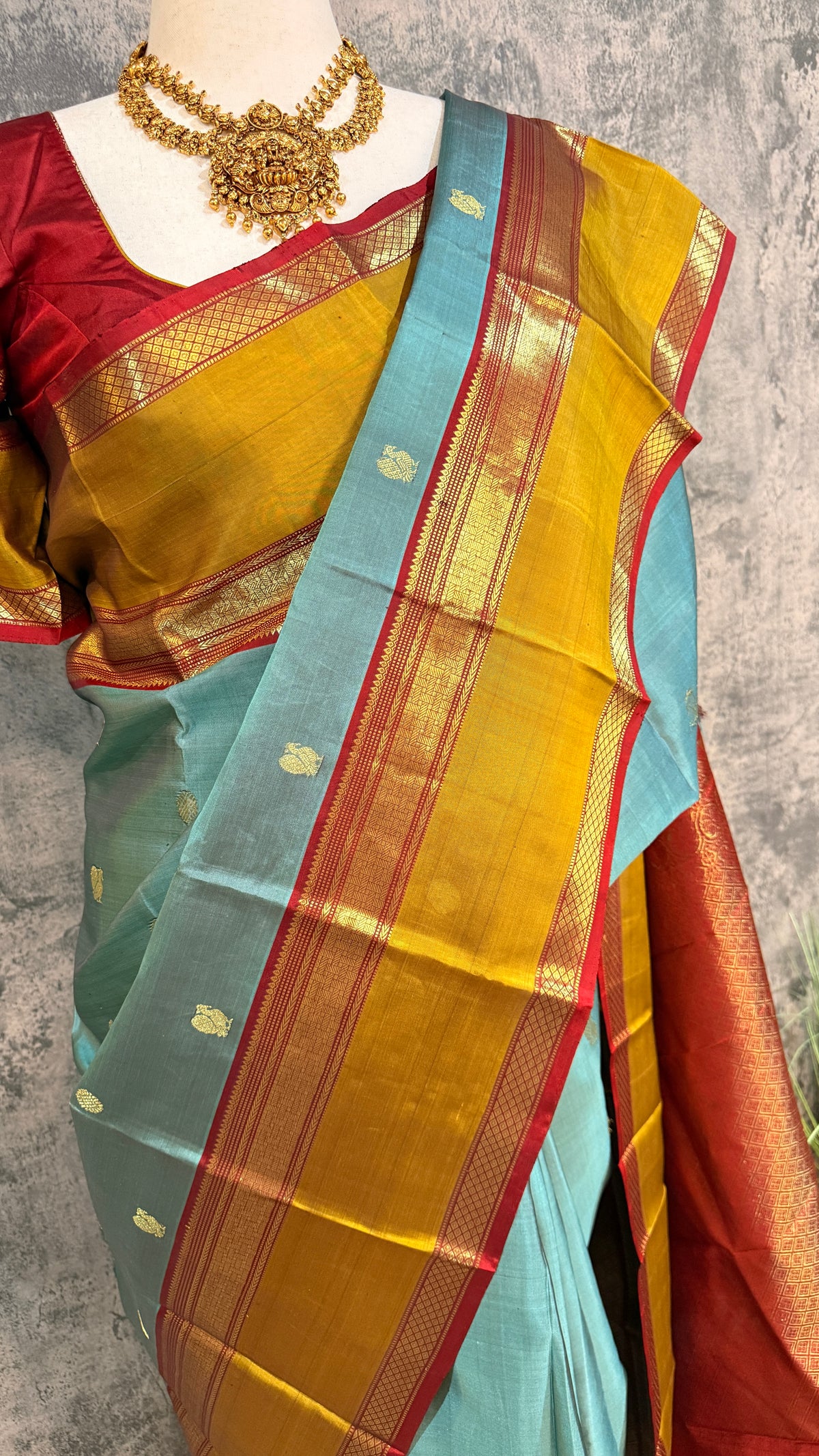 Pure handloom kanchivaram Light blue saree with 2gm zari border