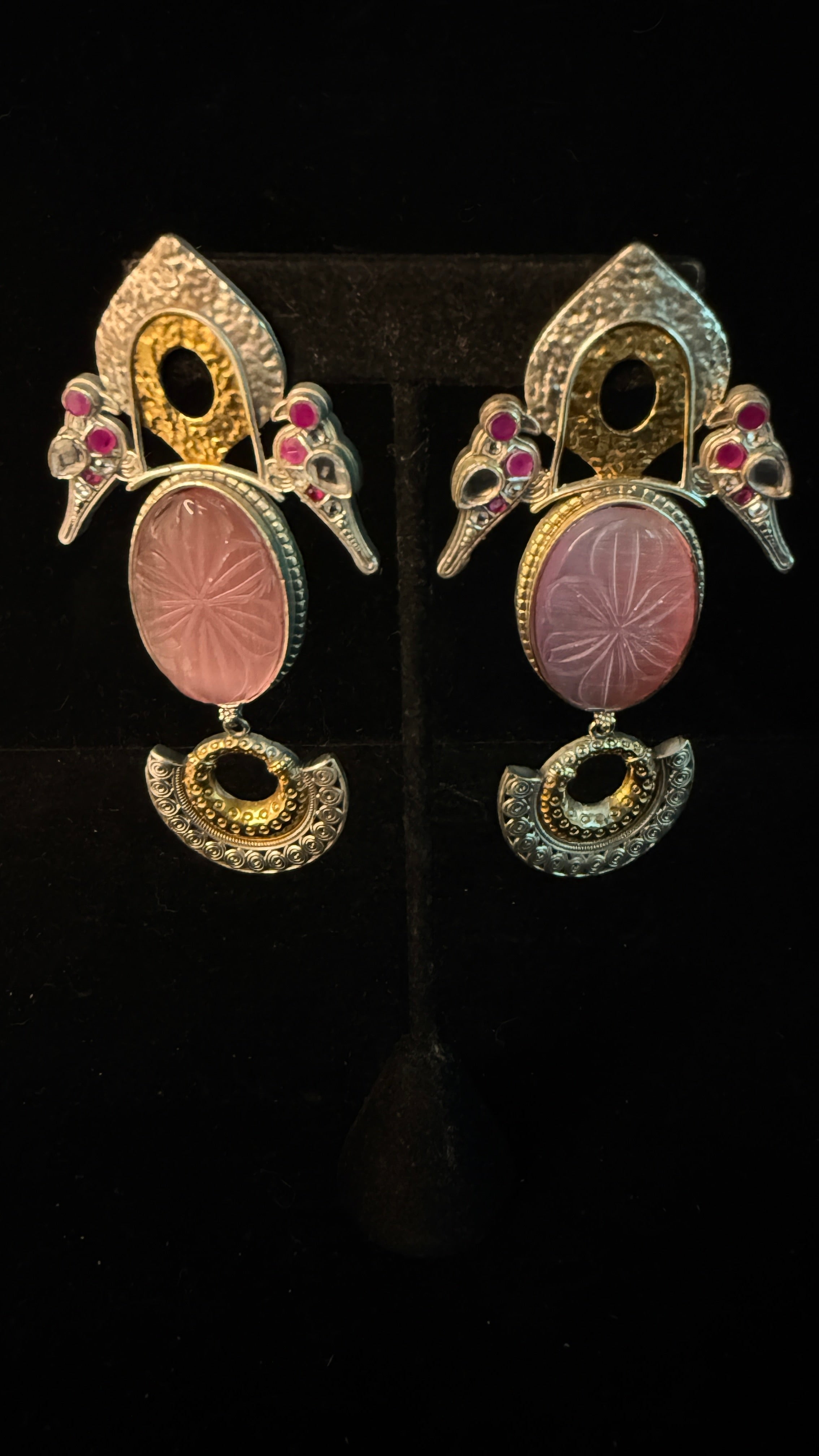 Dual tone earring with Pink stone