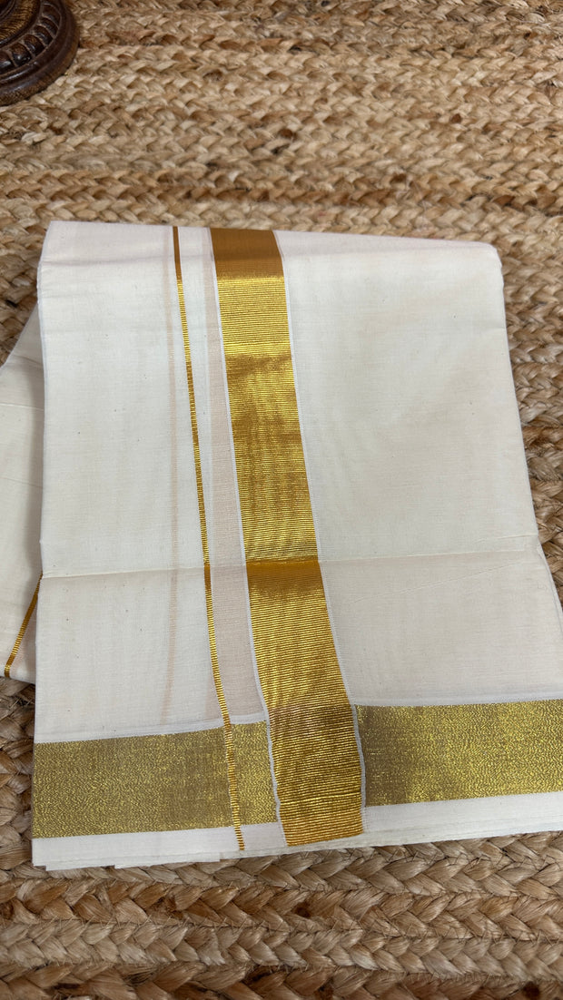 Gold zari mundu