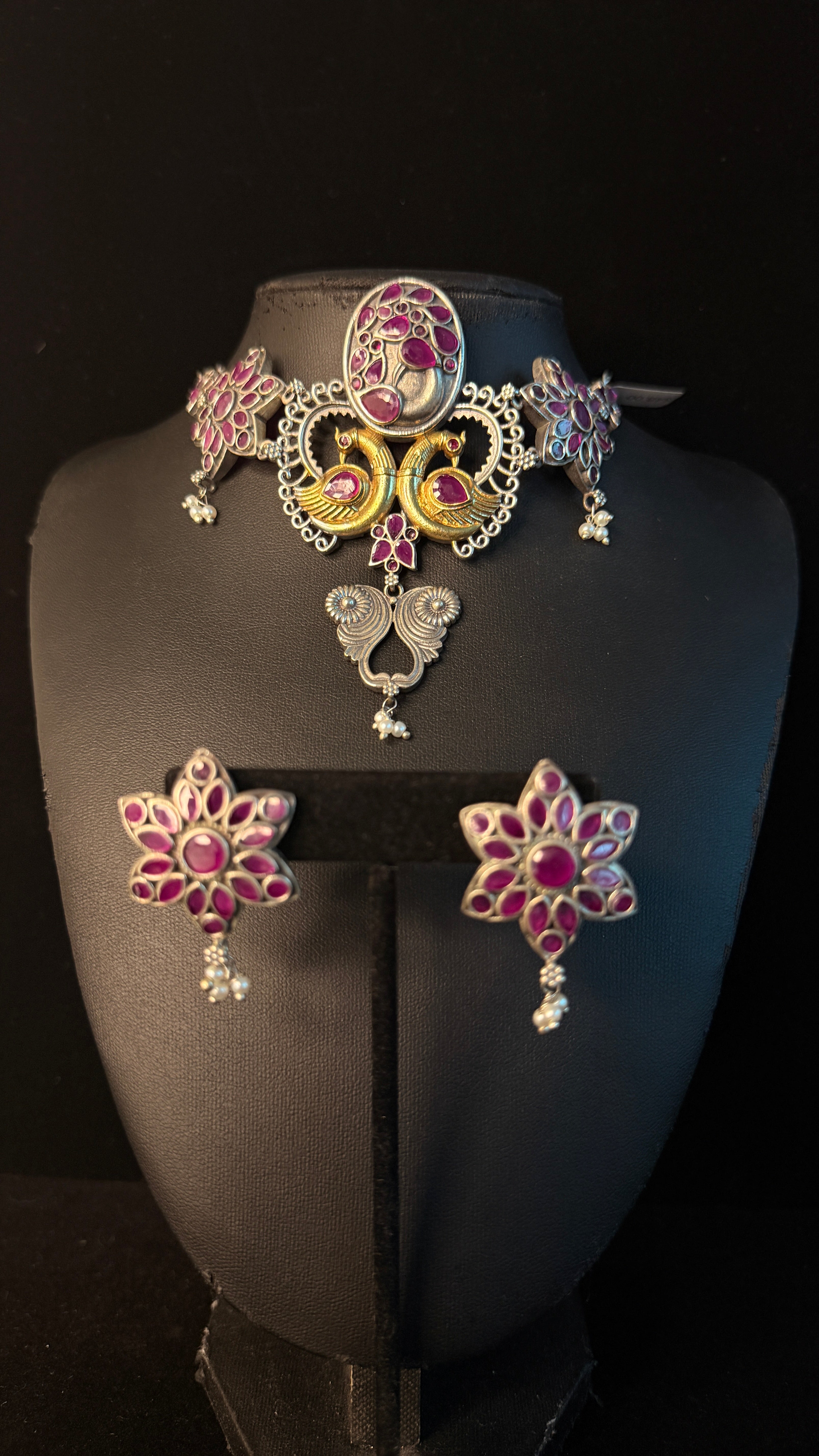 Dual tone choker with pink stone