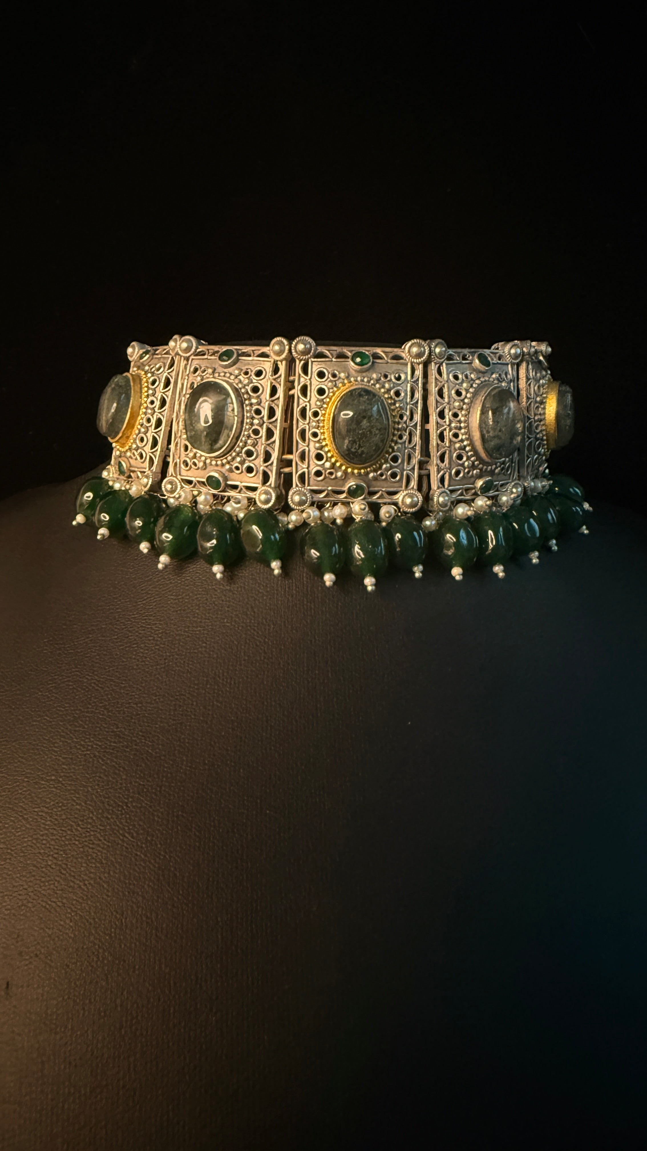 Dual tone choker with green stone