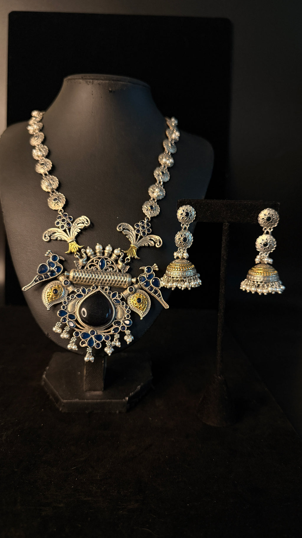 Dual tone necklace with blue and purple stones and earring