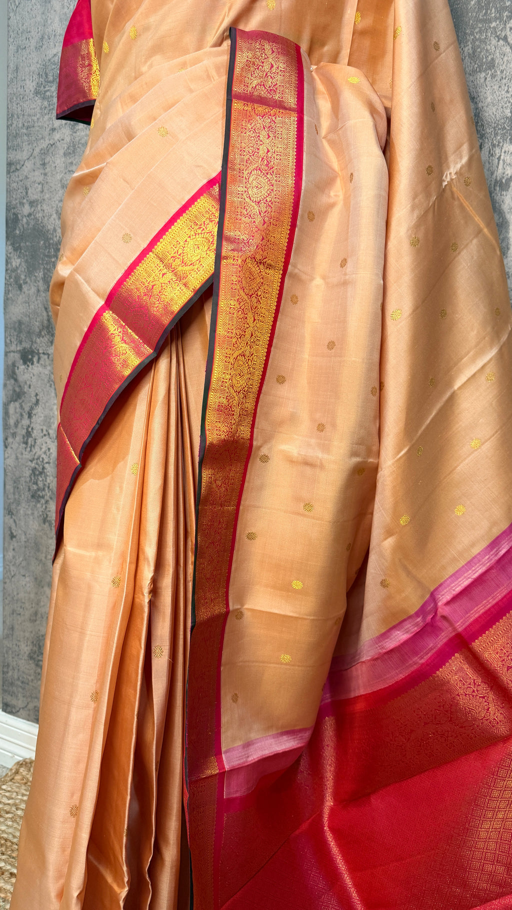 Handloom sandal kanchivaram pure silk saree with pink korvai border