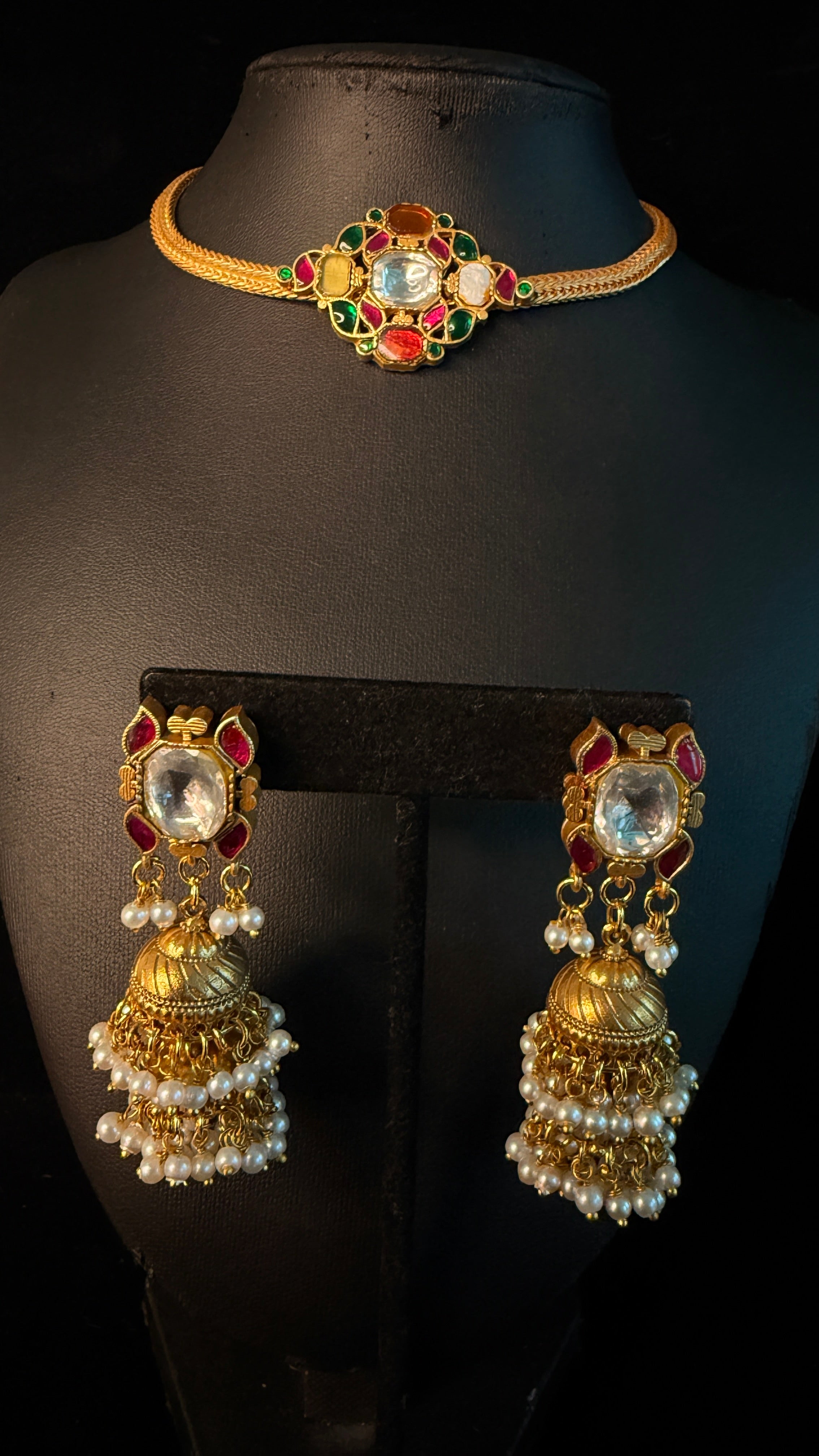 Chokker with jadau kundan and jhumka