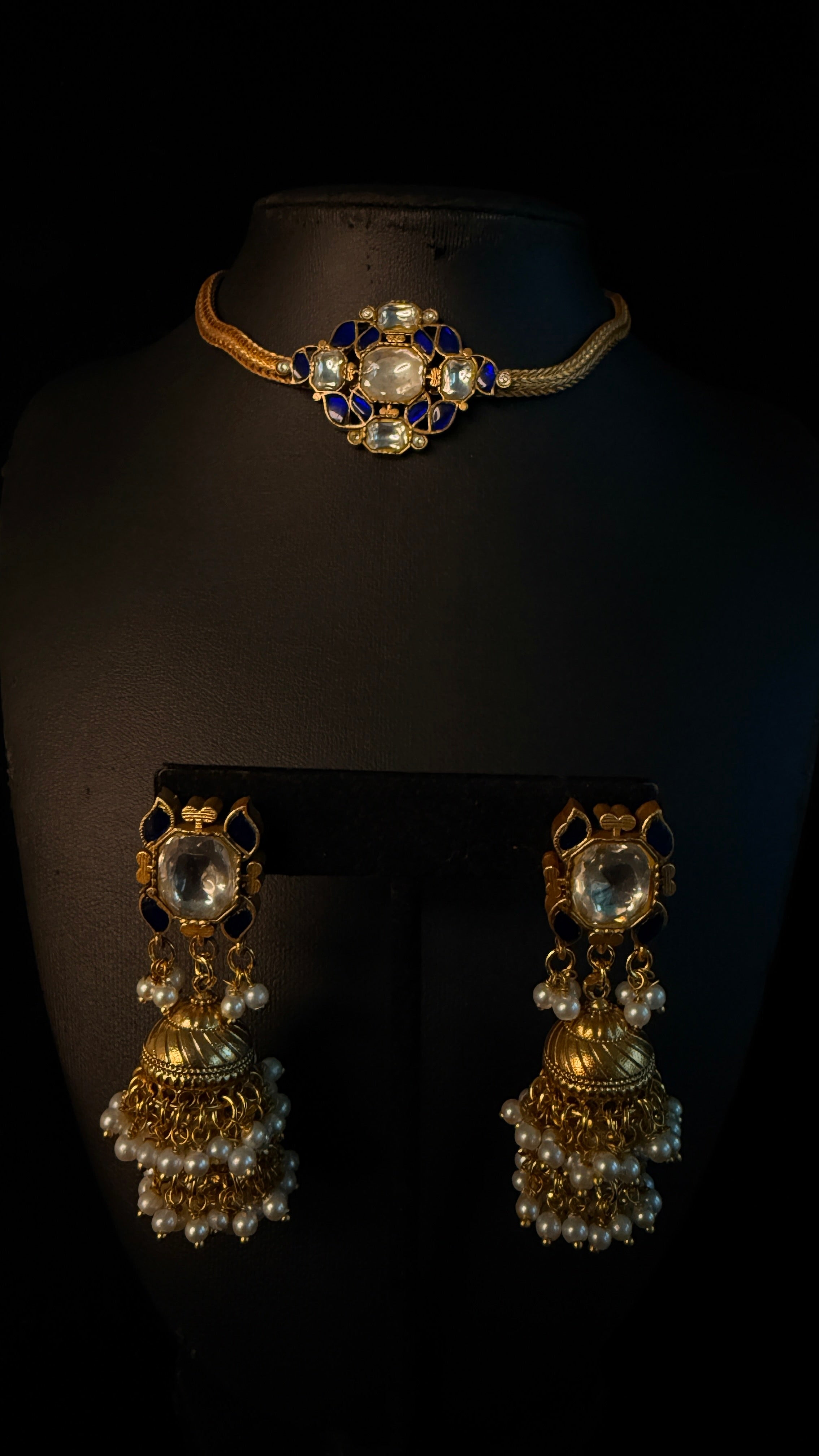 Chokker with jadau kundan and jhumka