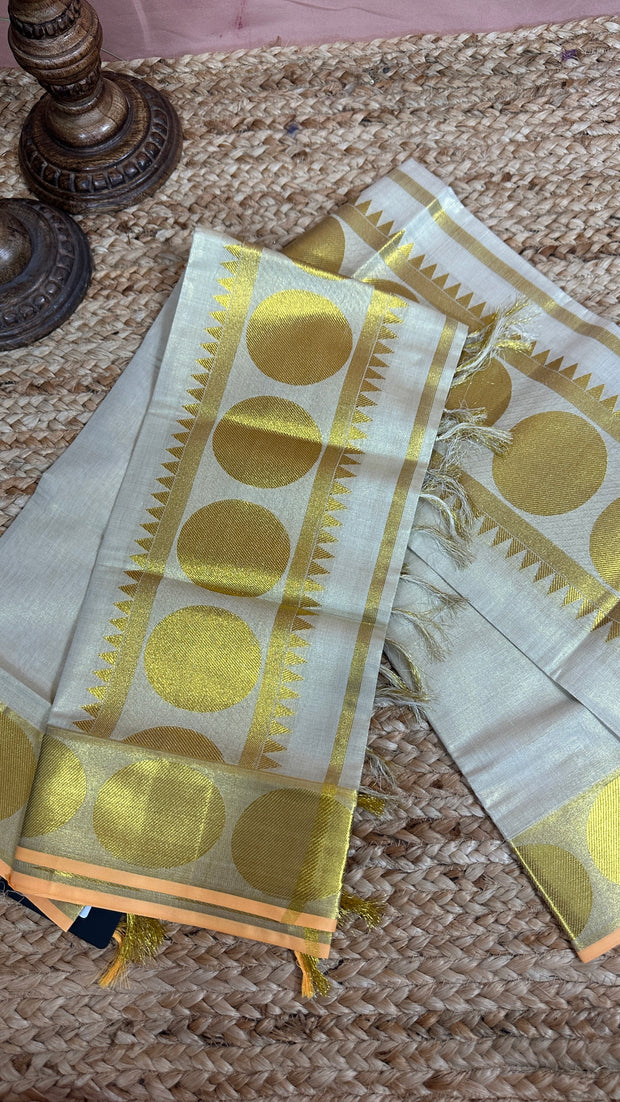 Tissue set mundu