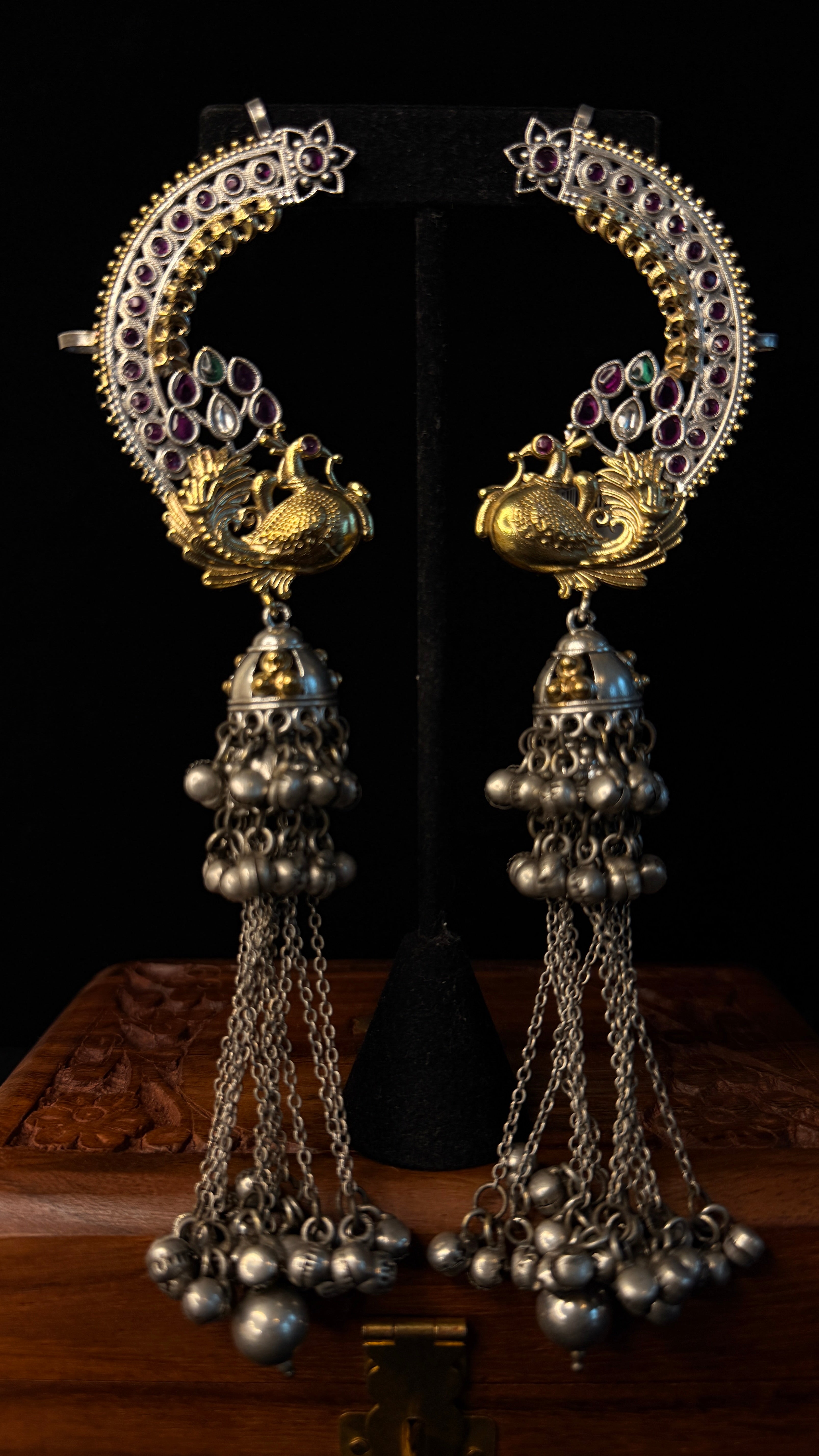 Dual tone jhumka with ear cuff