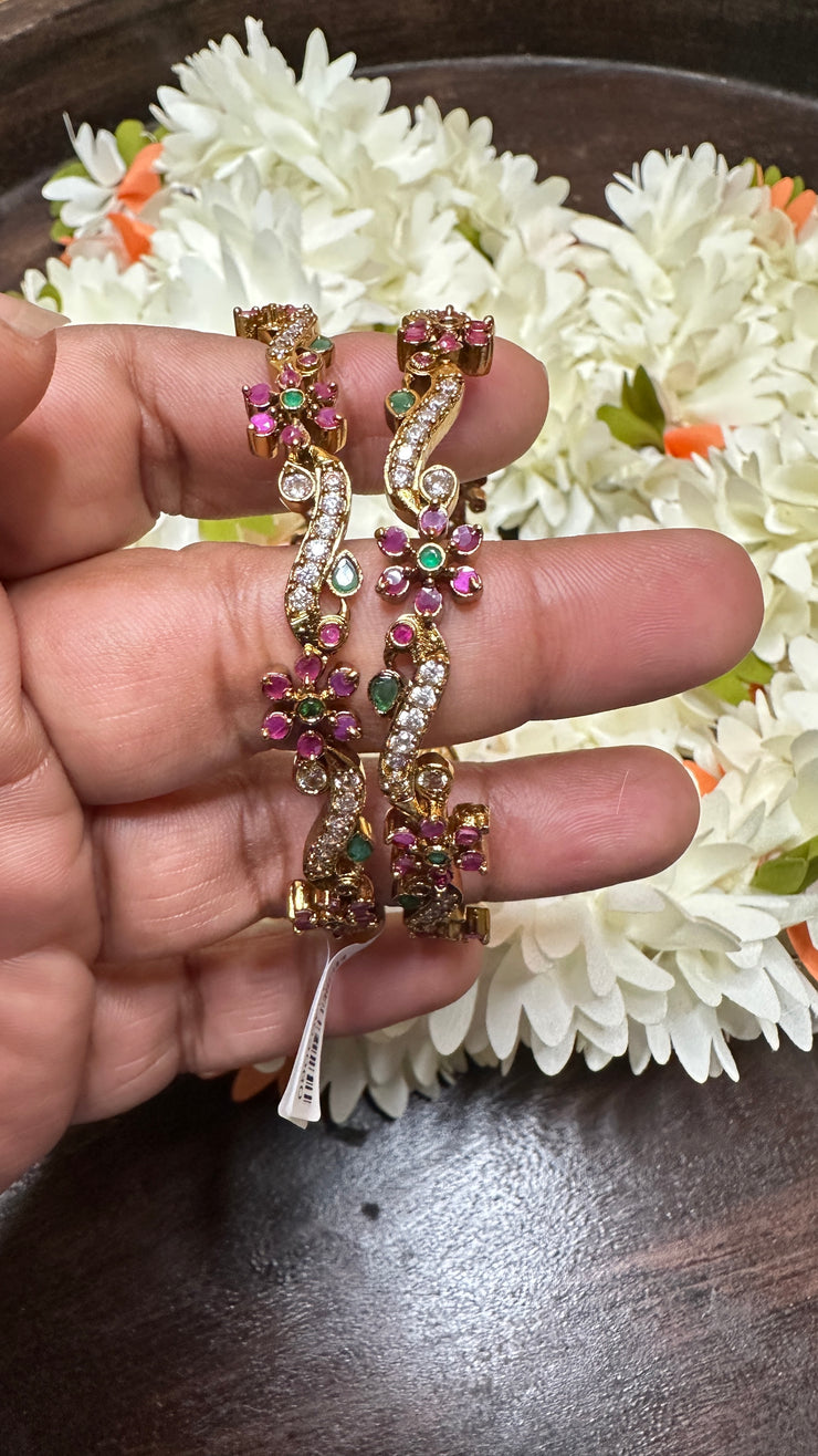 Gold bangles set - size 2.8