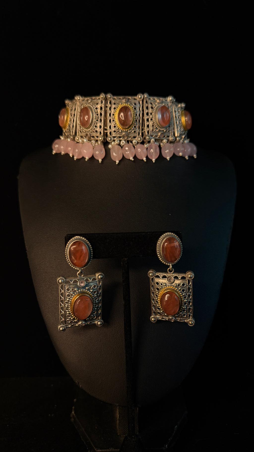Dual tone choker with pink stone