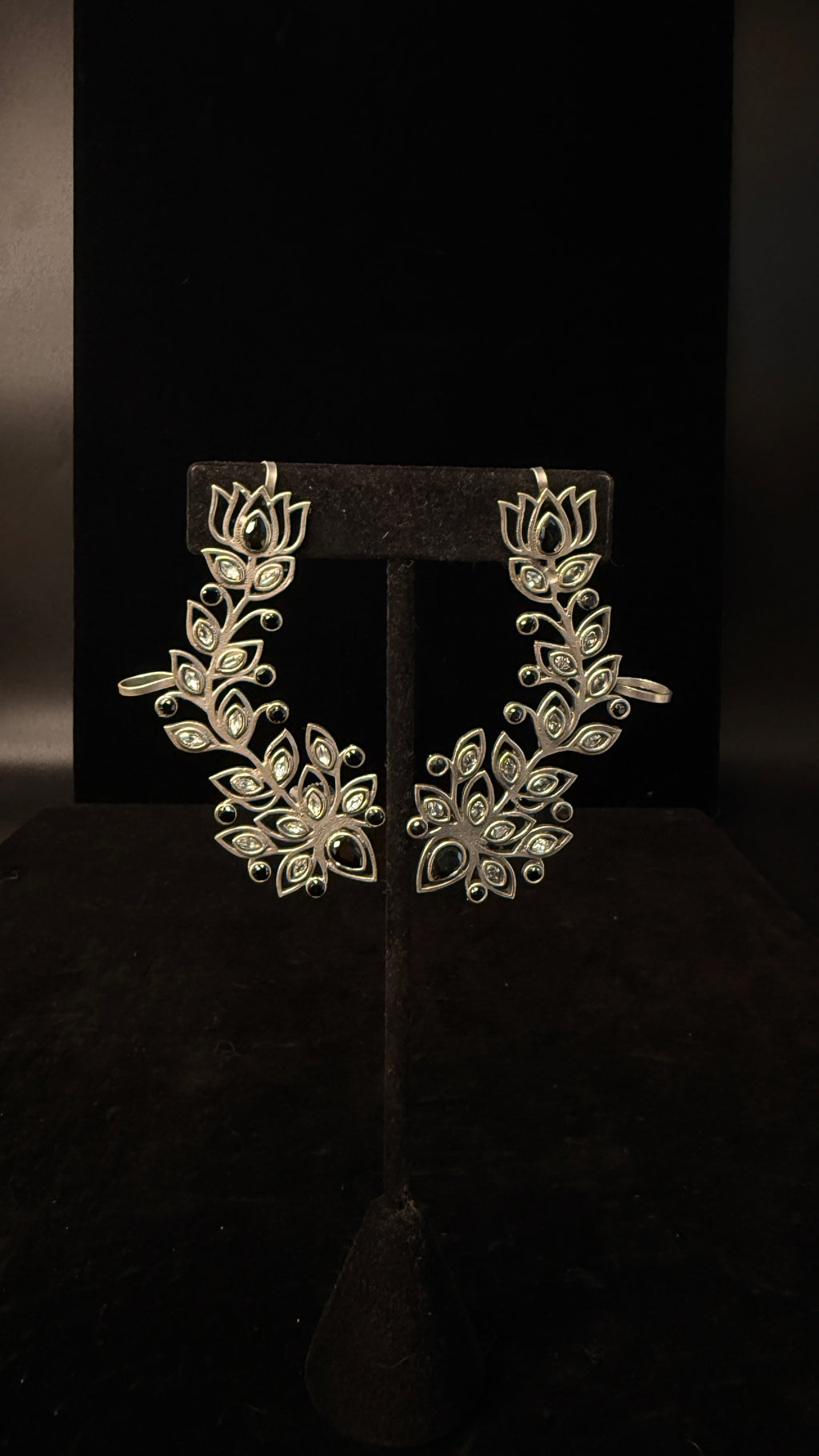 Silver ear cuff