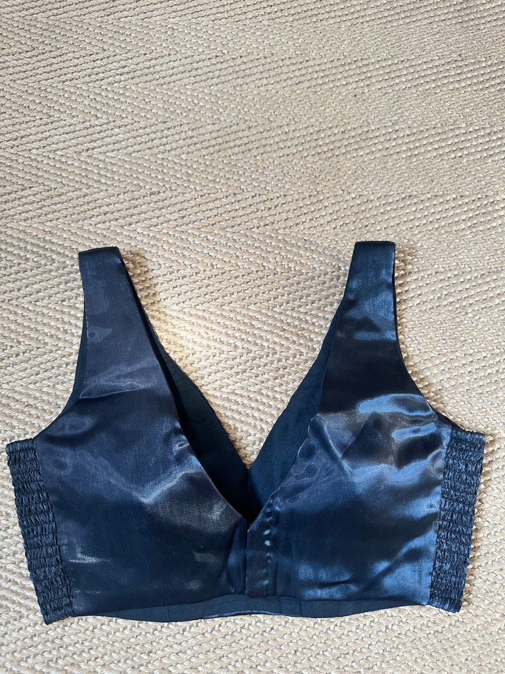 Black satin stilk adjustbale blouse