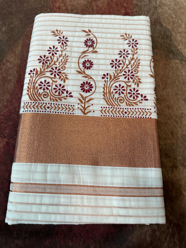 Set saree with copper border and maroon print