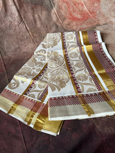 Set saree with maoron and gold weaved border