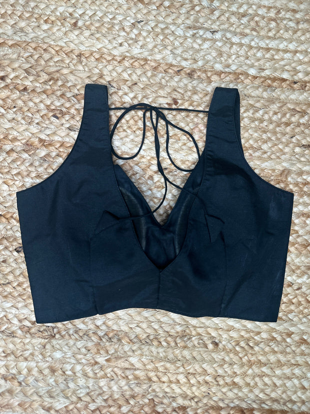 Black sleevesless blouse