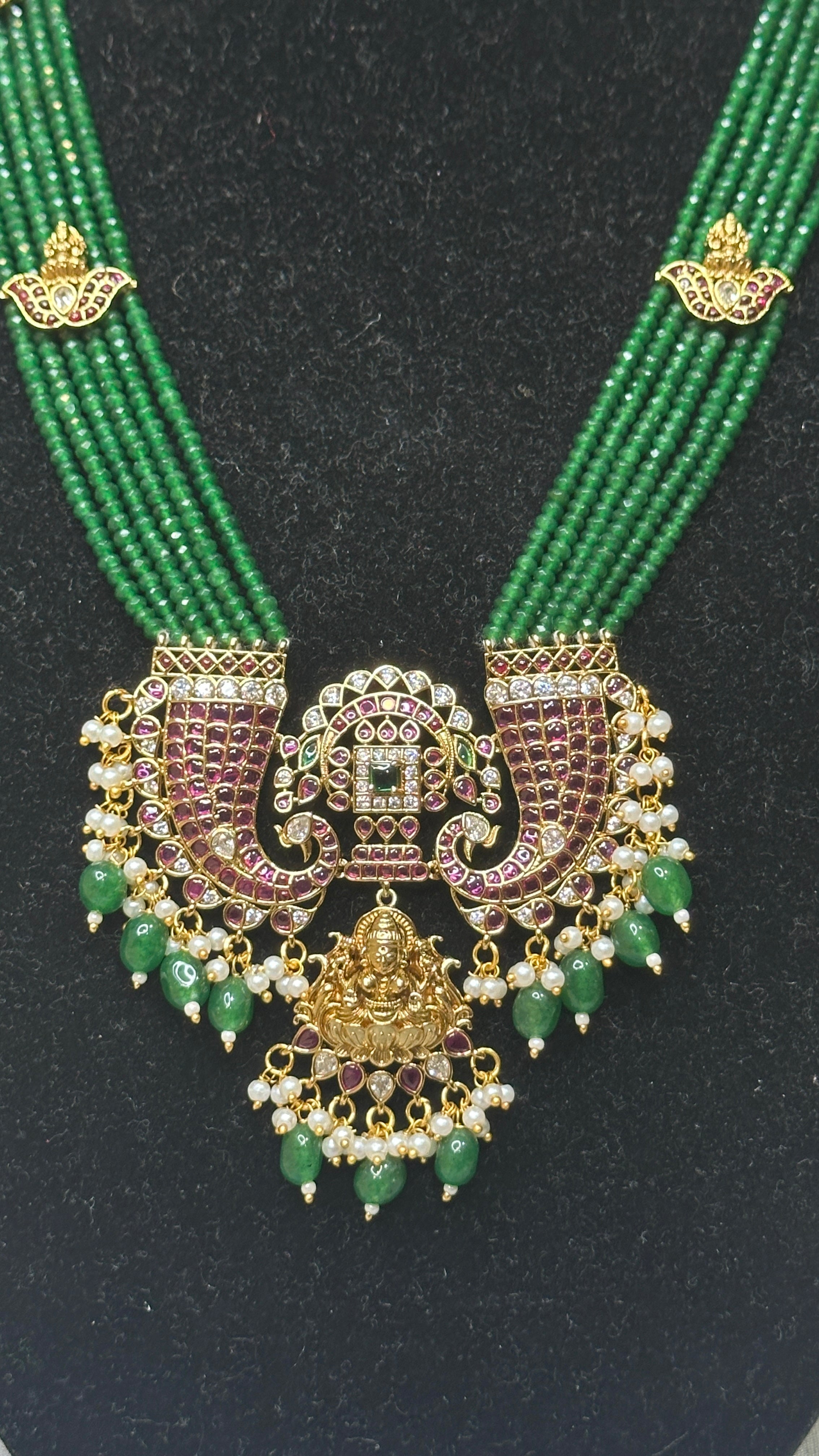 Long necklace with earring