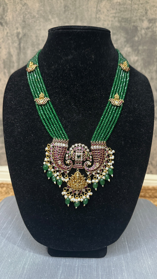 Long necklace with earring