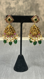 Long necklace with earring