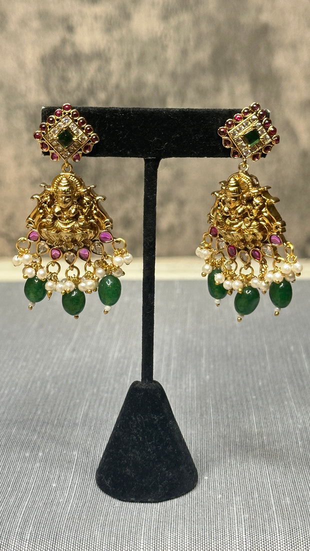 Long necklace with earring