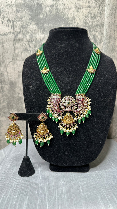 Long necklace with earring
