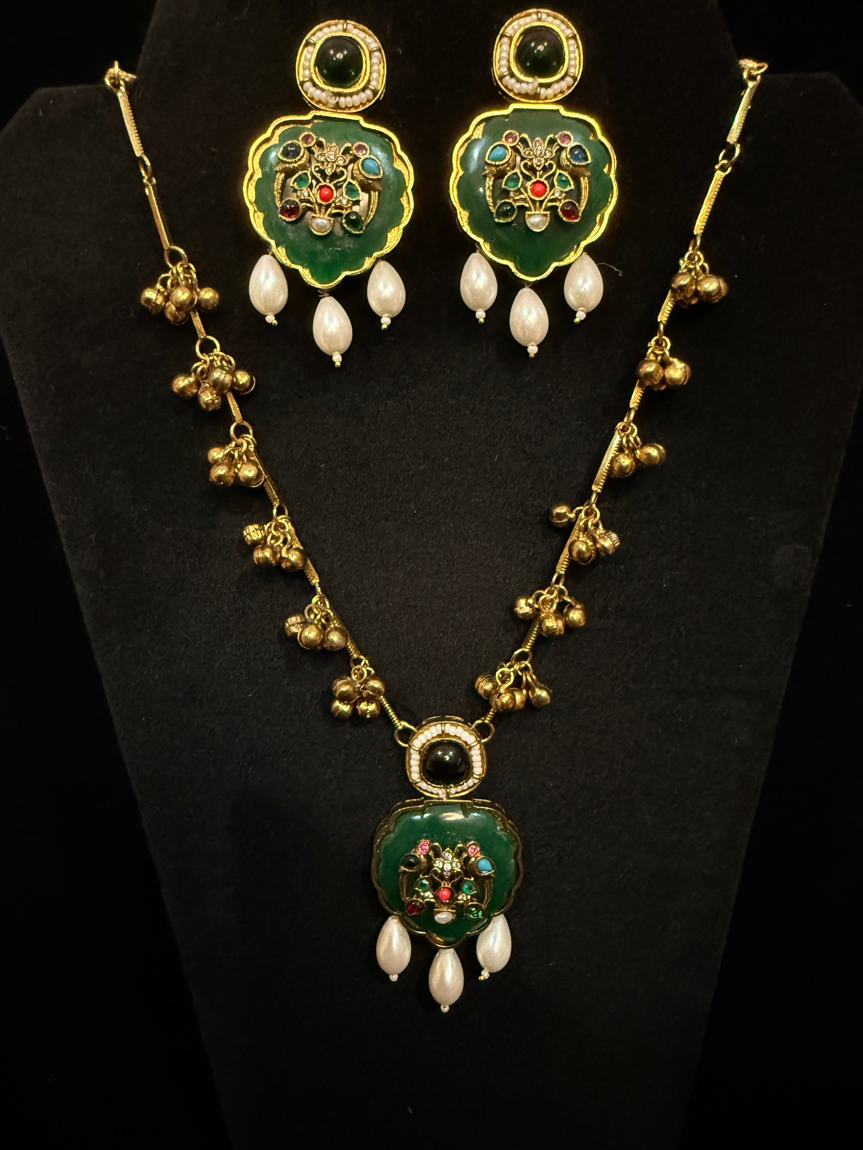 Necklace with Green and multi color stones
