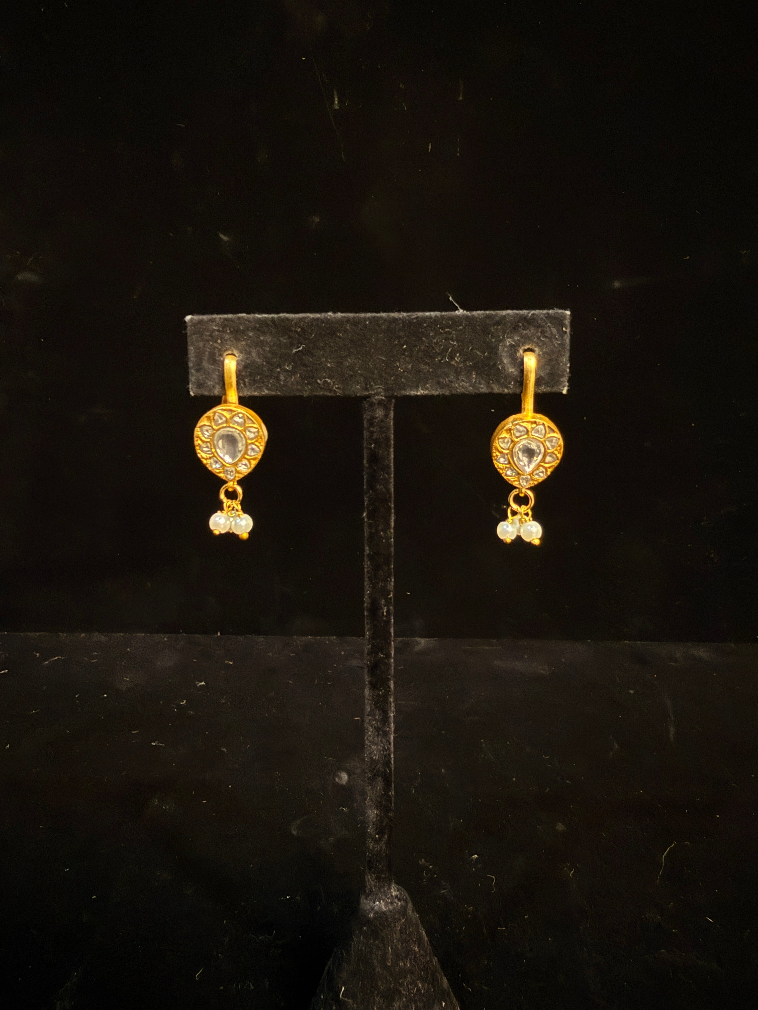 bugadi with white Jadau kundan stones