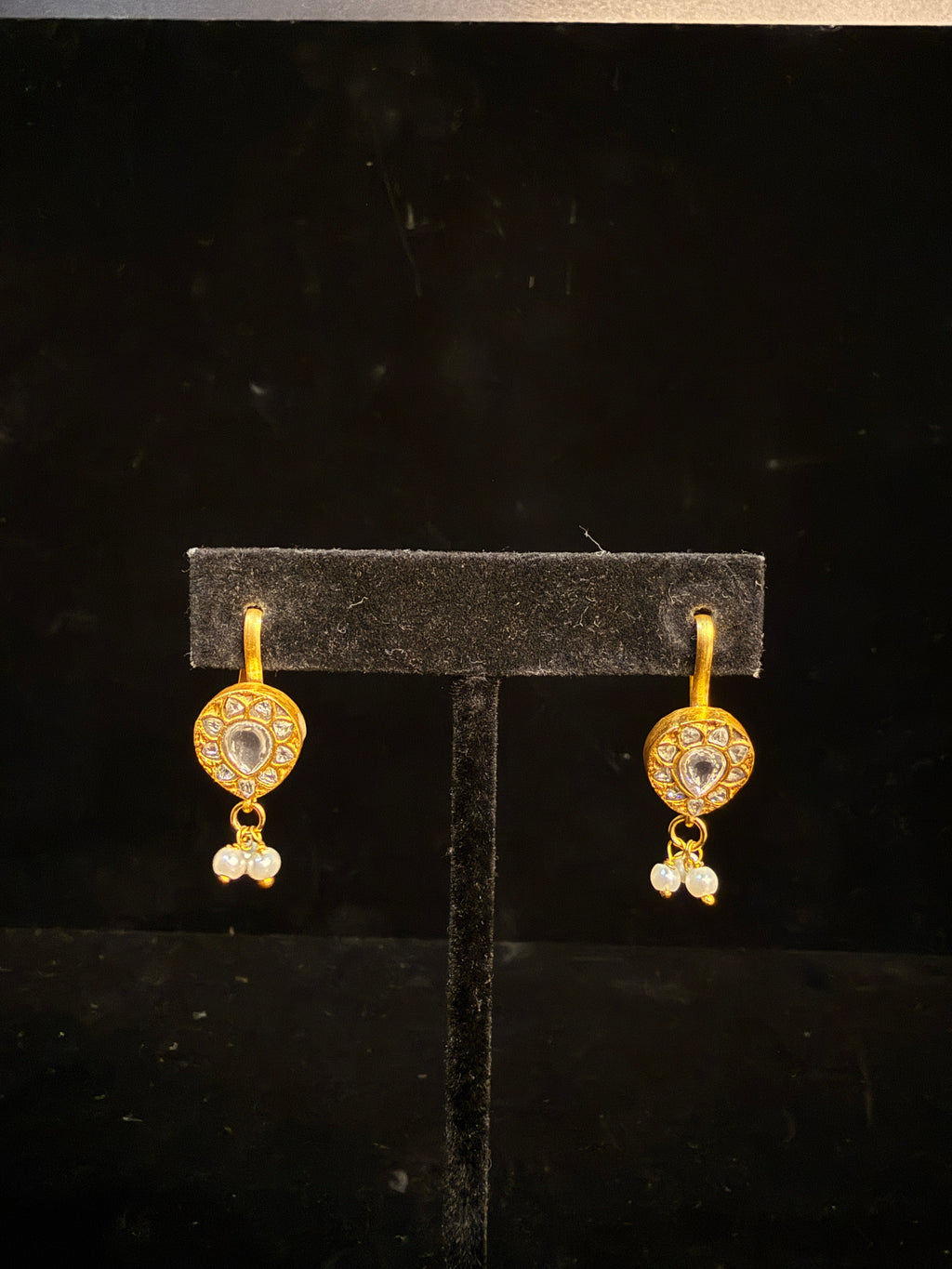 bugadi with white Jadau kundan stones