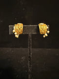 Ear cuff with white stone