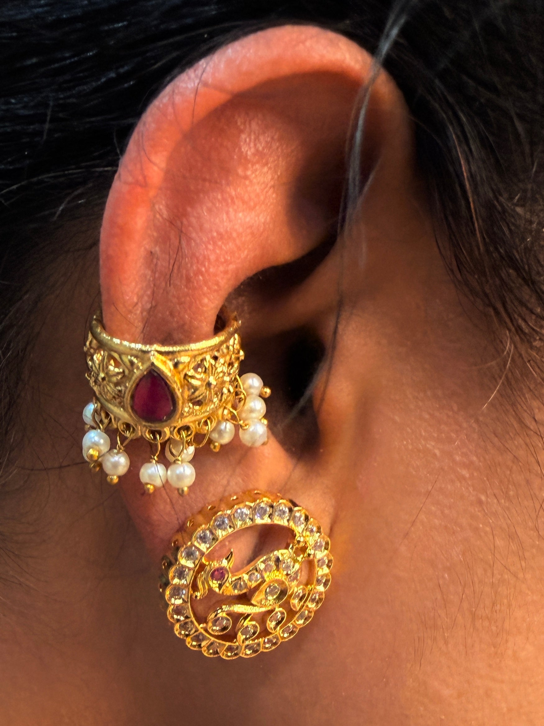 Ear cuff with red stone