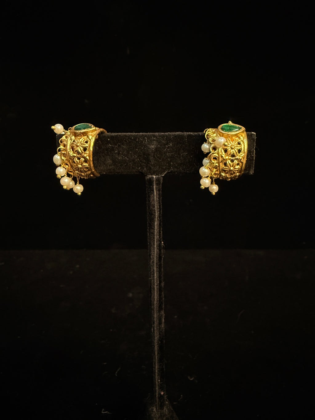 Ear cuff with green stone